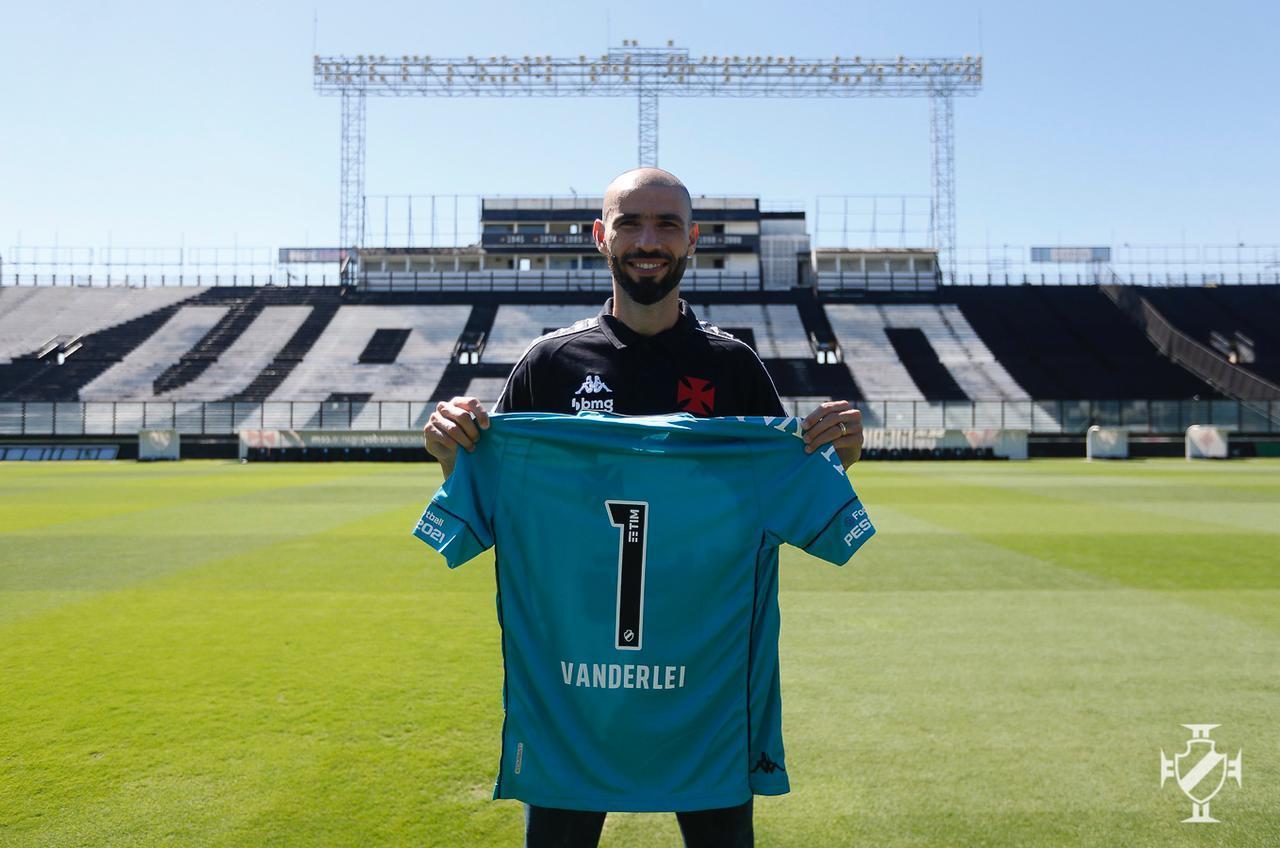 TNT Sports Brasil - E Vanderlei é eleito o MELHOR GOLEIRO DO